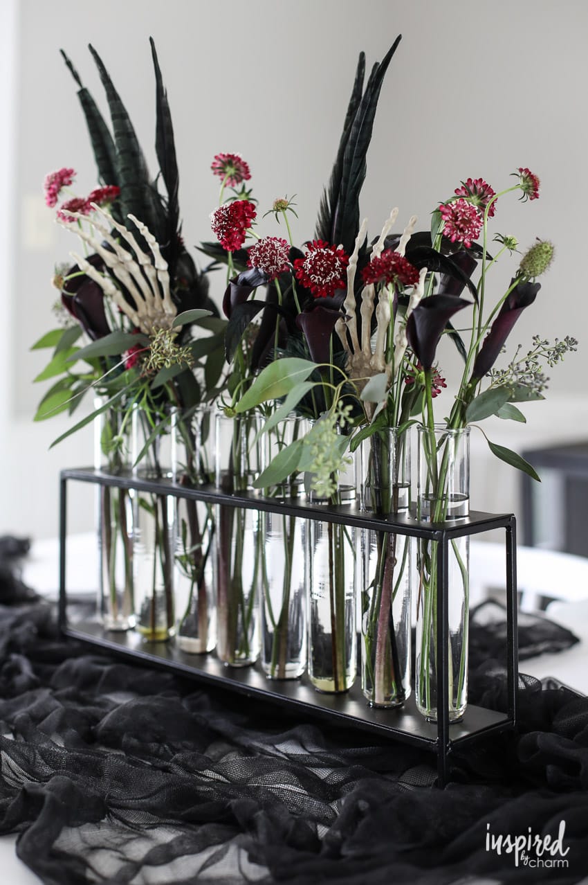 12 Stunning Halloween Florals to Inspire a Spooky Event